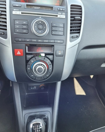 Kia Venga cena 17900 przebieg: 199000, rok produkcji 2010 z Hrubieszów małe 121